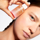 Magic Serum de Ella Park — suero facial con hexapéptidos y ácido hialurónico.