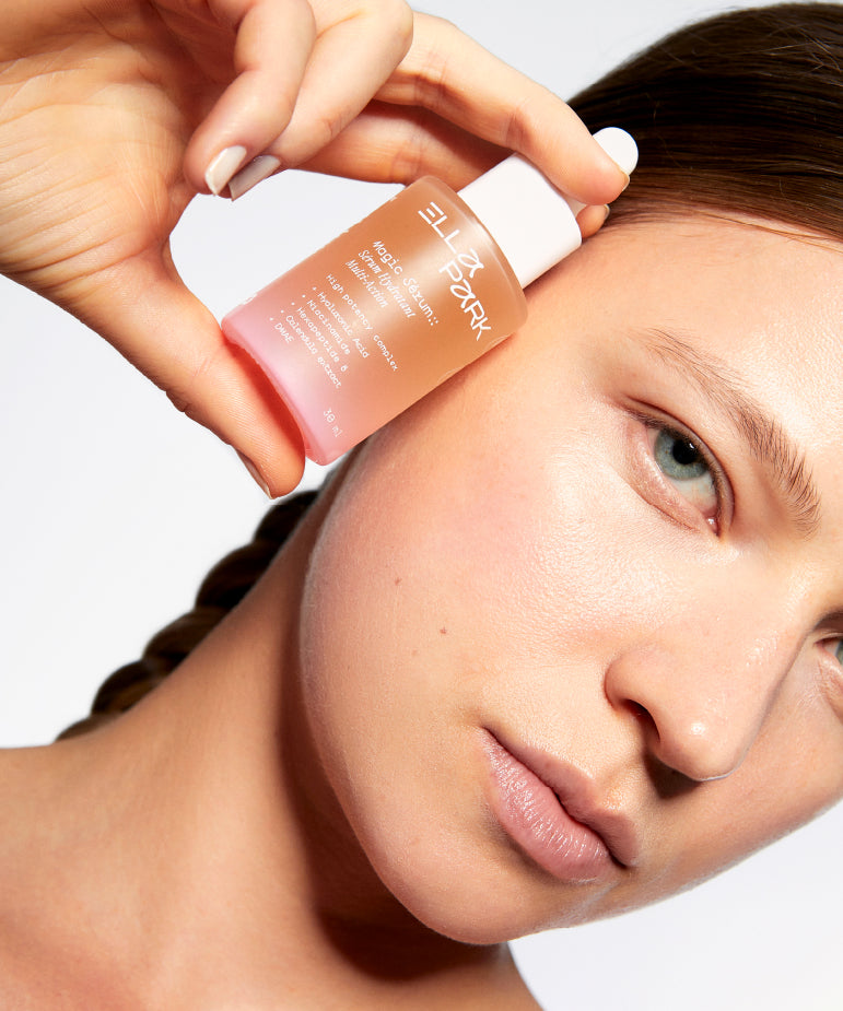Magic Serum de Ella Park — suero facial con hexapéptidos y ácido hialurónico.